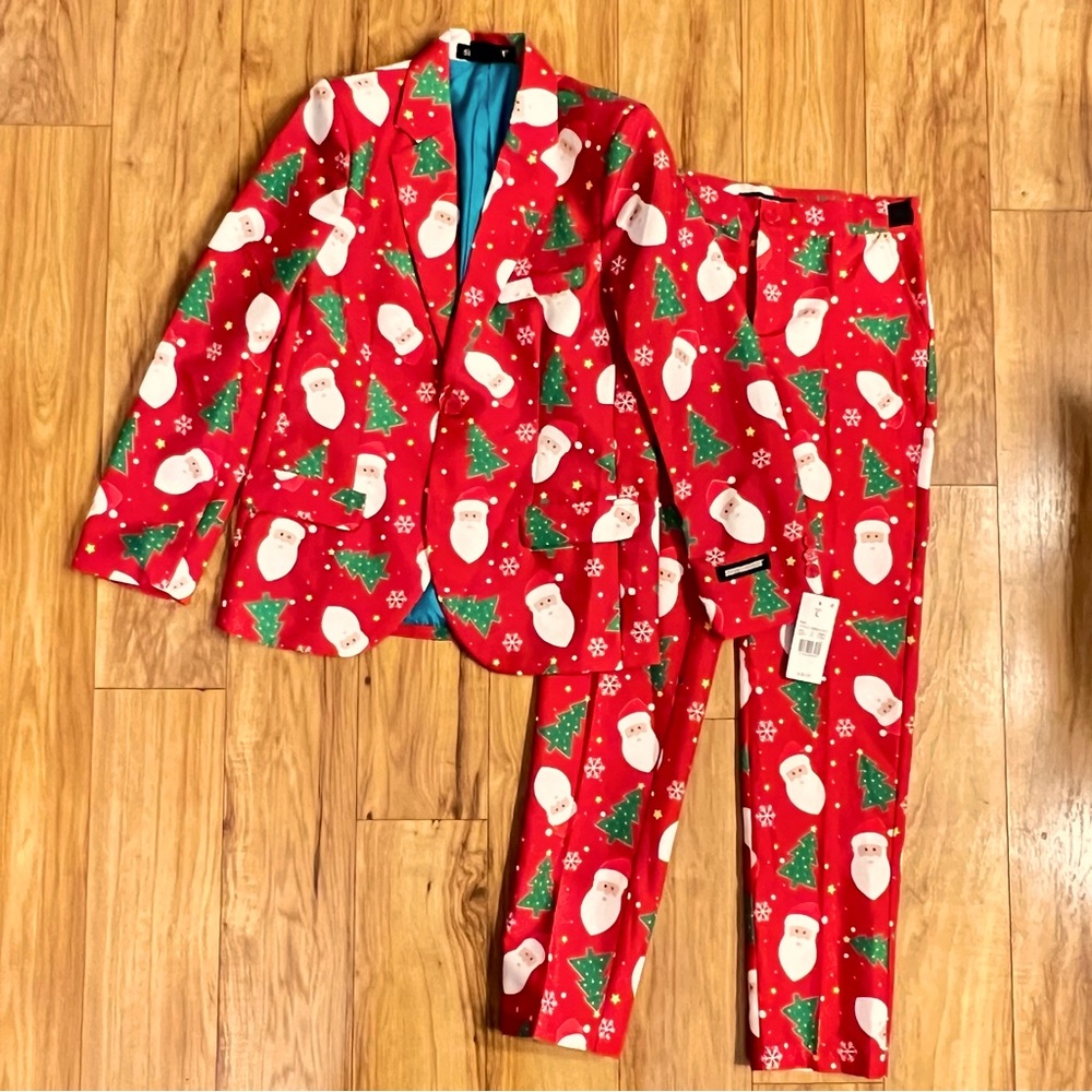 Three piece suit. Tie, jacket, and pants. Size L (10-12 years) by Suitmeister
